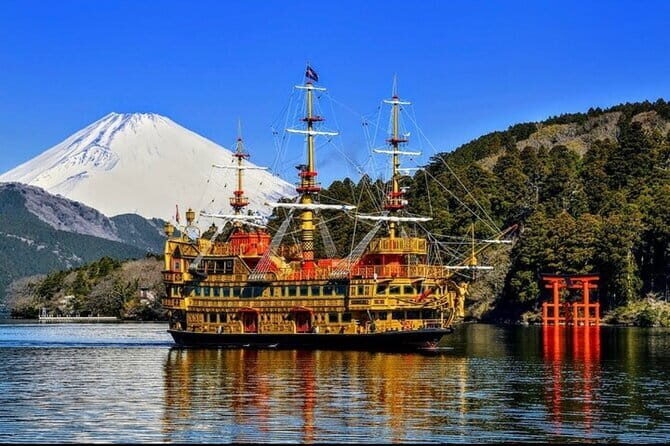 Mt.Fuji area Tour from Shimizu Port /Small Bus - The guide factor: how communication shapes the day