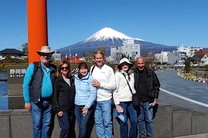 Mt.Fuji area Tour from Shimizu Port / Van Taxi - The guide and driver factor: why the ride feels like part of the tour