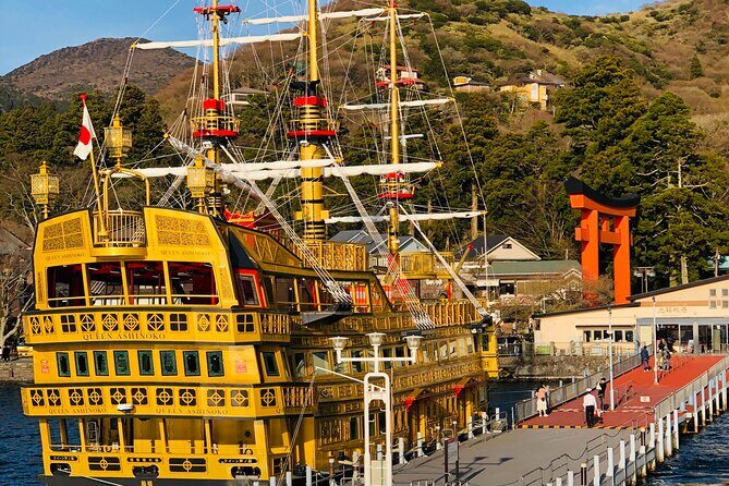 Mt. Fuji & Hakone Bus Tour Bullet Train Return & 28-Hotel Pick-up - Lake Ashi cruise: the Torii Gate moment you plan for