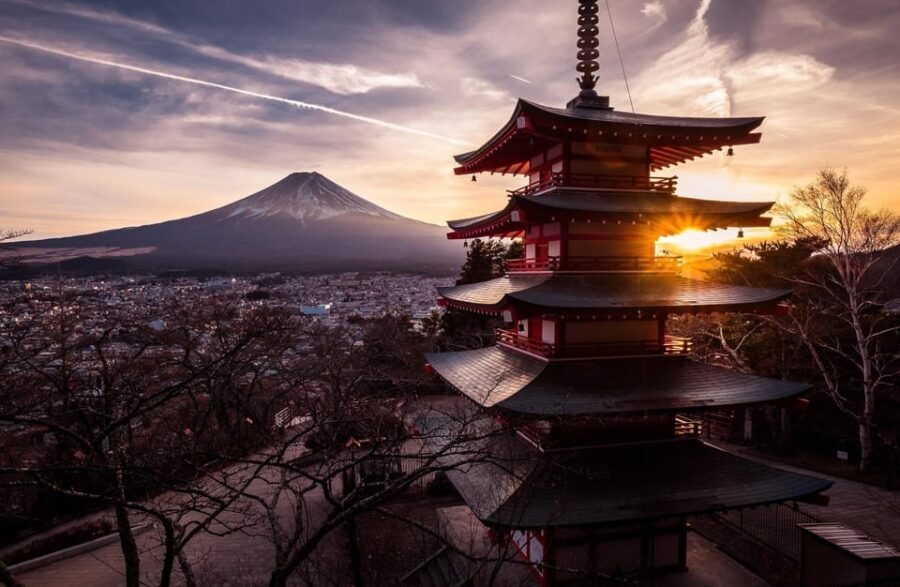 MT.Fuji: Mount Fuji Private day Tour With Guide - Tokyo pickup and the scenic approach toward Subaru Line 5th Station