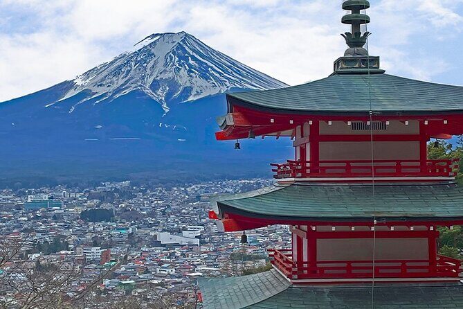 Mt. Fuji, Oishi Park & Arakurayama Pagoda Bus Tour with Lunch - Lunch at Kawaguchiko: where the tour earns its keep