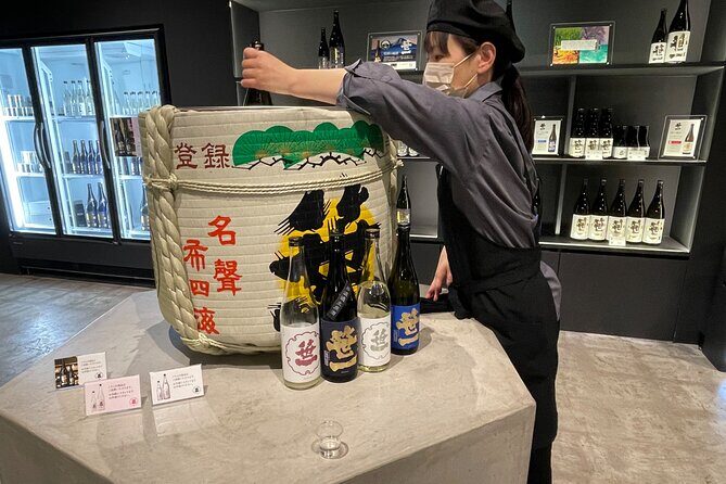 Mt FUJI - Panoramic Tour w/ Hoto Lunch, JP Sake & Onsen tatto OK! - Kanadorii and Oishi Park: two short stops, two different Fuji moods