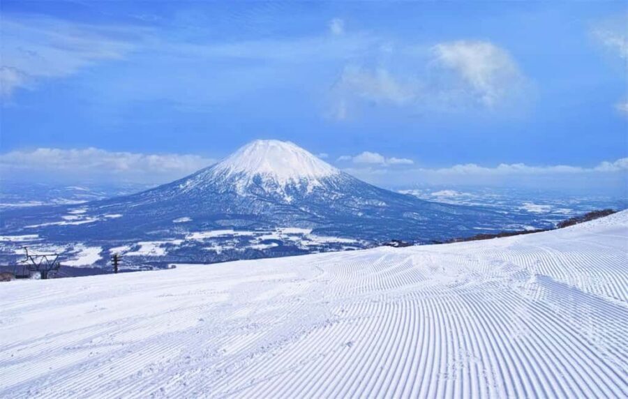 Mt. Fuji Skiing Experience- YETI Ski Resort & Onsen Day Trip - Skiing at YETI: four slopes and big Fuji energy