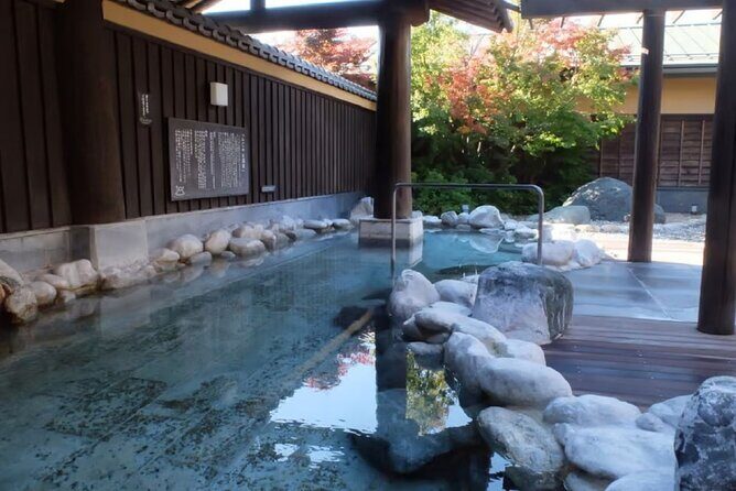 Mt. Fuji to Lake Kawaguchi, Lake Yamanaka and Onsen Day Tour - Lake Kawaguchi and Oishi Park: the Fuji reflection circuit