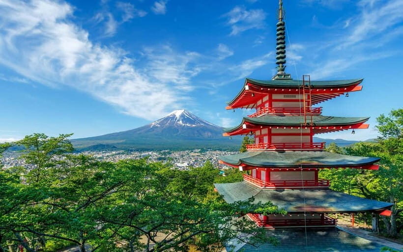 Mt Fuji Top 5 Spots Day Tour: Arakurayama Park,Oshino Hakkai - Oishi Park and herb-season scenery: where Fuji meets gardens