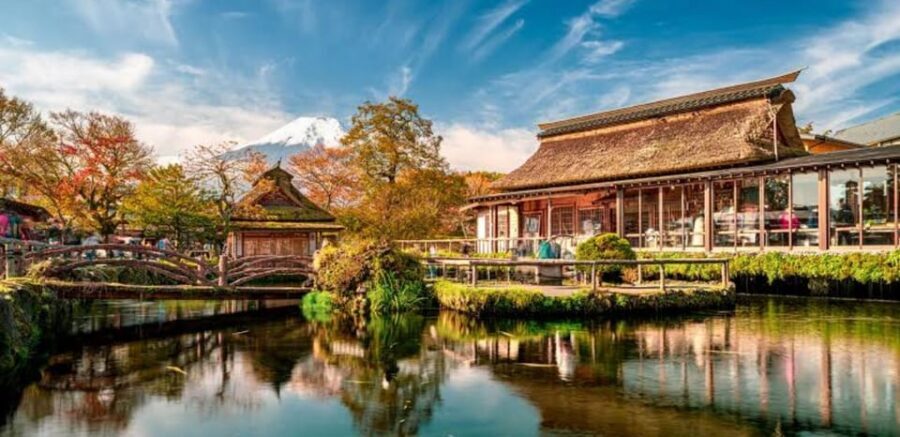 Mt Fuji Tour With Experienced English Driver - Chureito Pagoda: the iconic Fuji frame