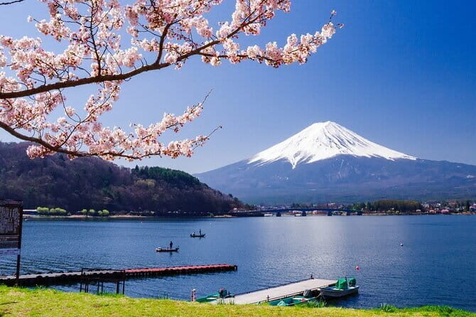 Mt. Fuji Tours to Lake Kawaguchi and Yamanaka Onsen English Guide - Price and value: what you’re really paying for at $61.06