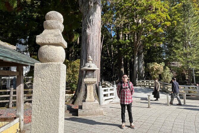 Mt Koya Full Day Tour from Osaka with Licensed Guide and Vehicle - Kongobu-ji Temple: Shingon headquarters in practical form