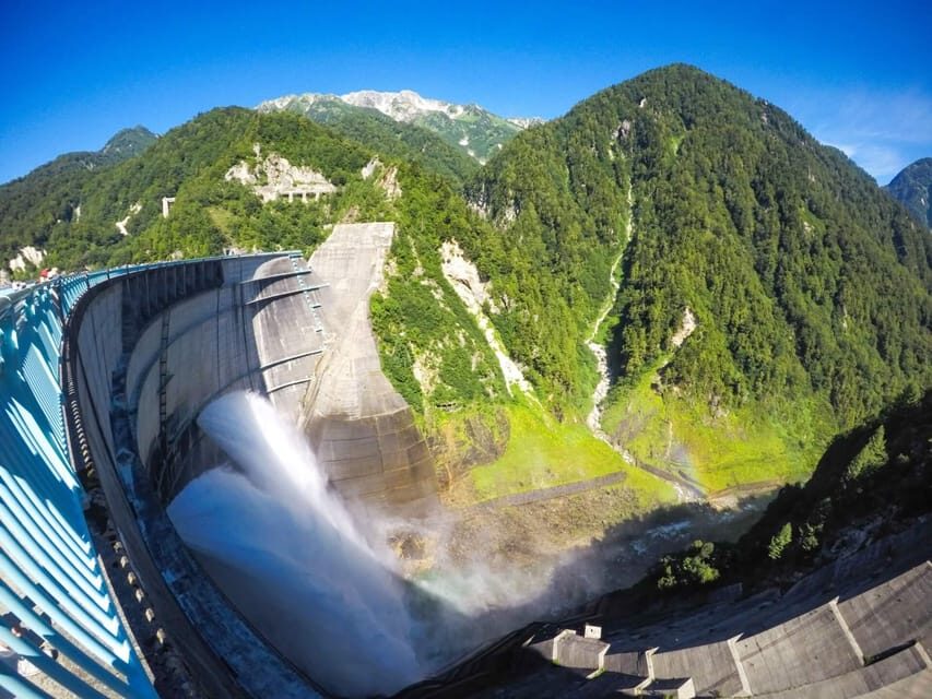 Nagano: Tateyama-Kurobe Guided Walking Tour - What to pack for a comfortable day in Nagano’s mountains