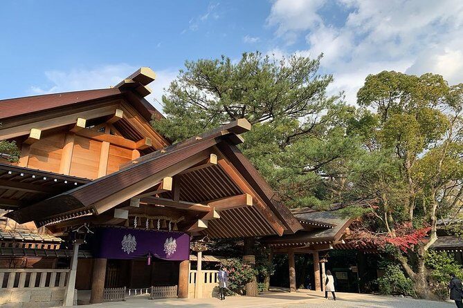 Nagoya Half-day Private Custom Tour with National Licensed Guide - Mirai Tower, Midland Square, Osu, and Sakae Sword Museum