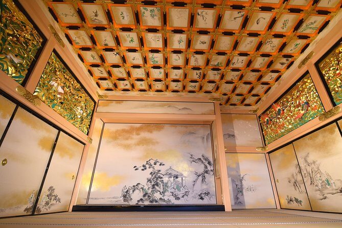 Nagoya Highlight Tour guided by a friendly local - Sakae Downtown: Choose Lunch and Shopping at Your Own Tempo