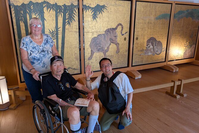 Nagoya Private Tour – Nationally Licensed Guide & Private Car - Nagoya Castle and the Honmaru Palace: your samurai-photo anchor