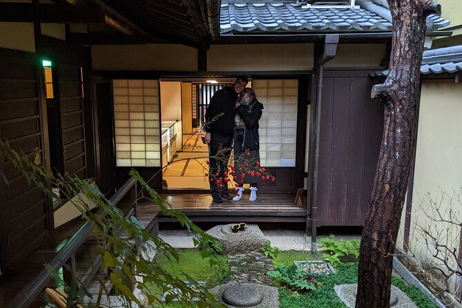 Nara - Craft Beer, Sake & Food Walking Tour - Group Size and Pacing: How This Tour Feels in Motion
