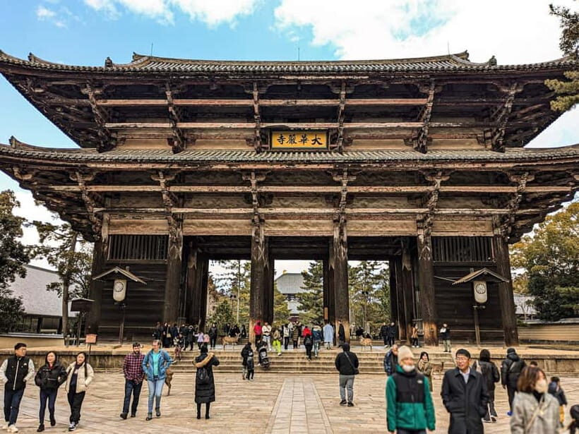 Nara: UNESCO Heritage Sites & Deer Park Tour with Pro guide - Nara Park first: shika-senbei and Shinto symbolism