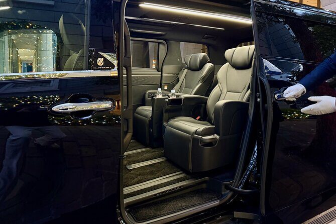 Narita Airport Private Transfer To Tokyo City - Terminal pickup: finding the driver without guesswork