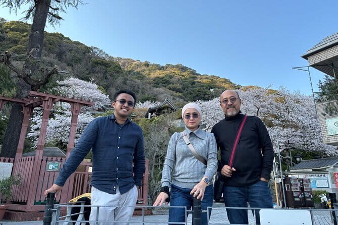 Next-Generation Local Guide: Private Kobe Tour - Ikuta Shrine, ropeway add-ons, and Nunobiki Herb Garden
