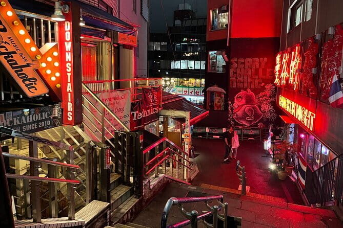 Night Guided Food Tour in Shibuya - Shibuya Scramble Crossing: start with the icon, then get out of the glare