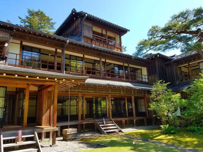 Nikko in Style: Luxury private Day Tour with English guide - Futarasan Jinja: A Calm Follow-Up Stop