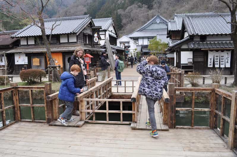 Nikko in Style: Luxury private Day Tour with English guide - Toshogu Shrine (UNESCO): Ornate Details, Guided Timing