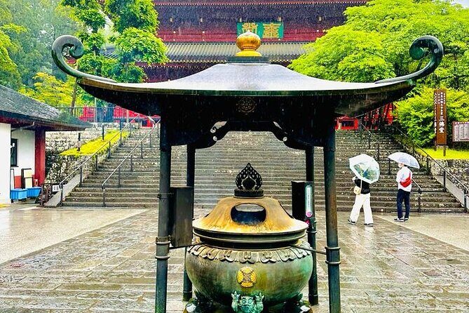 Nikko Toshogu, Kegon waterfall, Lake Chuzenji One Day Pvt. Tour - Shōyō-en garden and Shinkyo Bridge: the approach that sets the mood