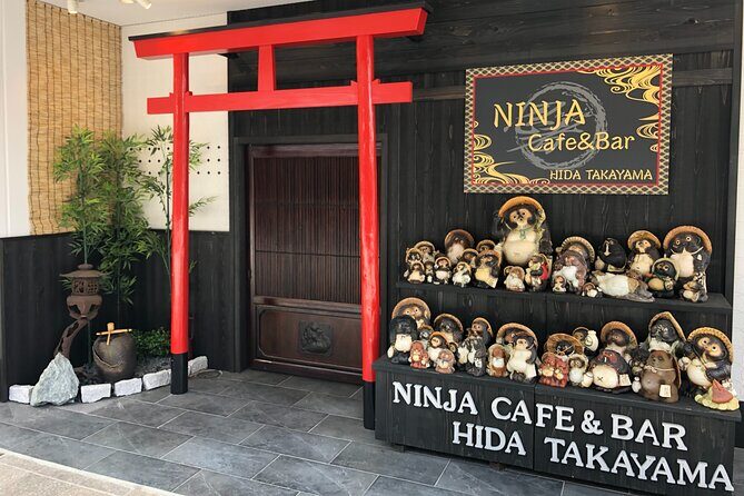 Ninja Experience in Takayama - Basic Course - Blowgun-style balloon popping: the playful section with real focus