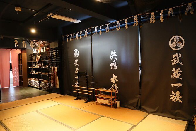 Ninja Samurai 2-hour hands-on lesson by Japanese master in Tokyo - Start in ninja gear: the do-once part that makes it real