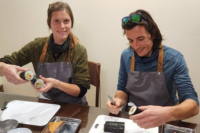 Nishiki Market, Private Sushi class & Sake Tasting in Townhouse - Key things I’d actually pay attention to