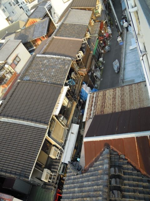 Nostalgic Osaka, walk in totally different from Dotonbori - Meeting at Tanimachi-6chome (and Finding Your Group Fast)