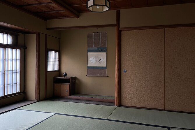 Oboro | Mindful Tea Ceremony in a 100-Year-Old Kyoto Teahouse - Matcha whisking and utensil prep: the technique you’ll actually remember