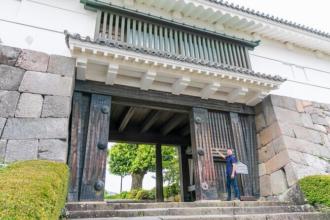 Odawara Castle and Town Guided Discovery Tour - Stop 5: Tokiwakimon Samurai Museum (Genuine Armor and Swords)
