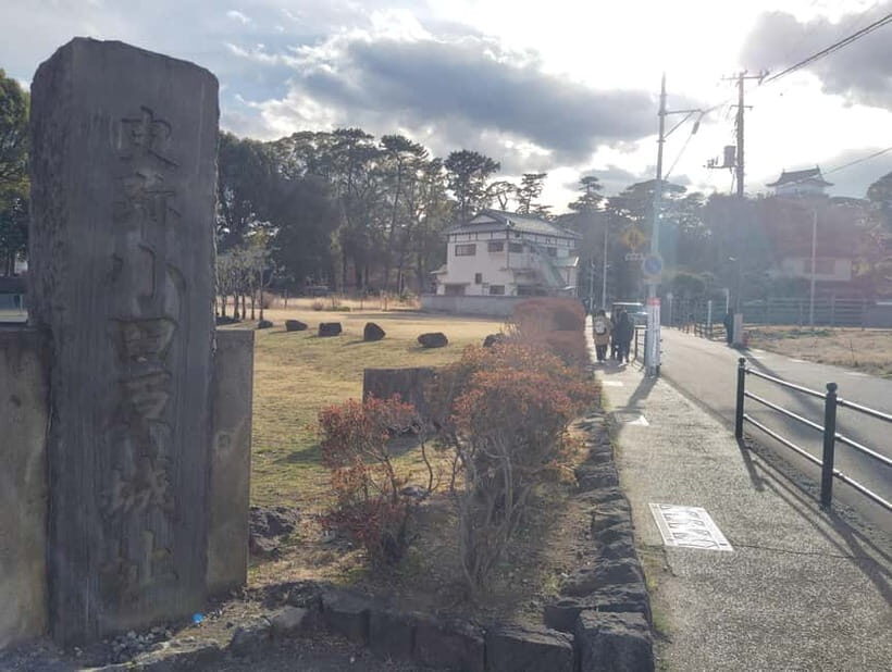 Odawara: Castle Guided Tour with Panoramic Views - Should you book this Odawara Castle guided tour?