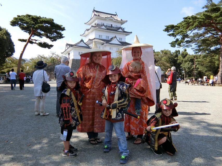 Odawara: Odawara Castle and Town Guided Discovery Tour - Odawara Castle Park: Grounds, Preserved Architecture, and Blossom-Season Mood