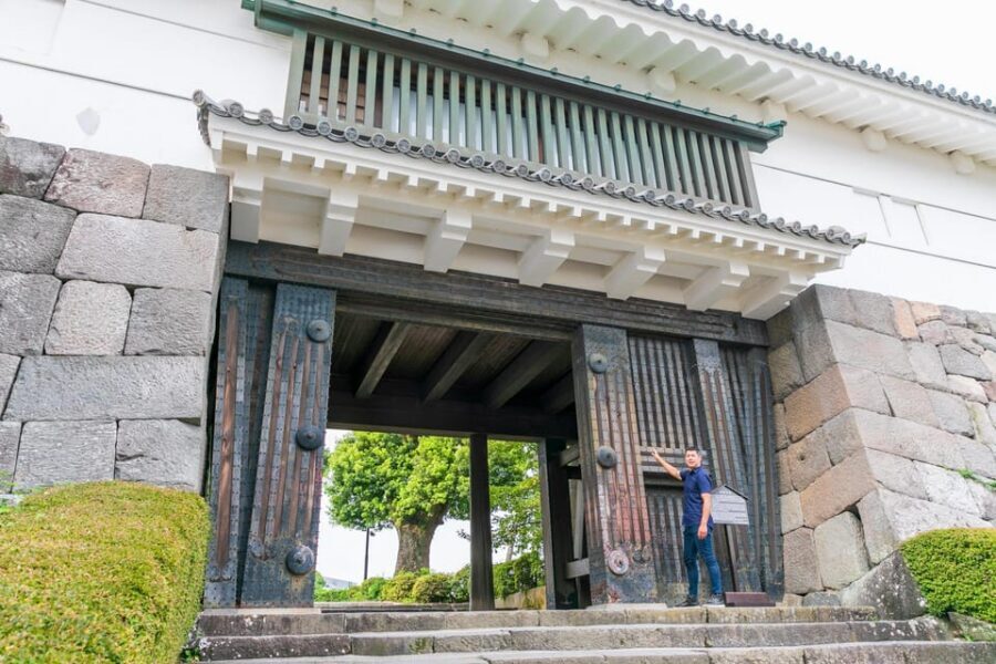 Odawara: Odawara Castle and Town Guided Discovery Tour - Odawara Castle Main Keep: Architecture, Conflicts, and Museum Stories That Stick