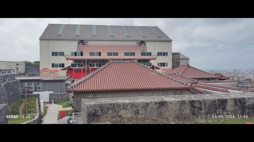 Okinawa: Double-Decker Open Top Bus Tour for Shuri Castle - Weather reality: open-top rules, raincoats, and what to pack