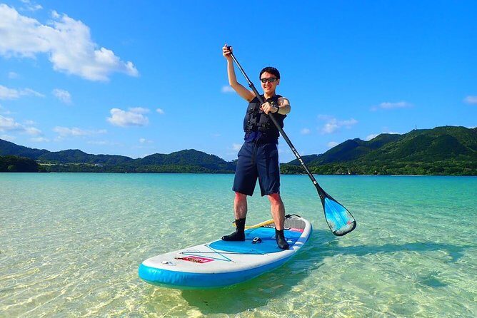 Okinawa Ishigaki Kabira Bay SUP or Canoe Tour - Stop 1: Kabira Bay—where the water becomes your viewfinder