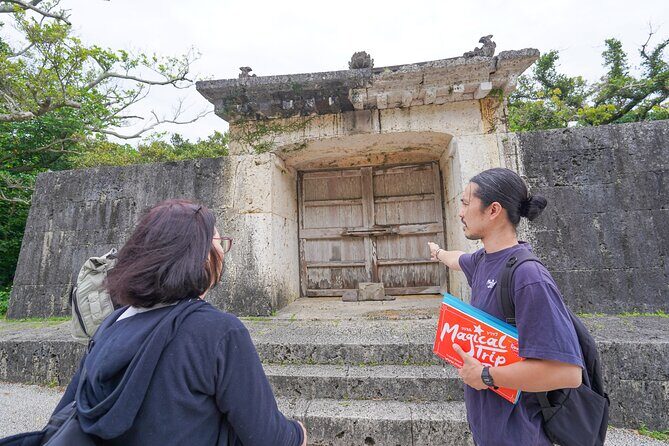 Okinawa Shuri Castle Peace Walking Tour - Shureimon Gate: the entrance that sets the tone