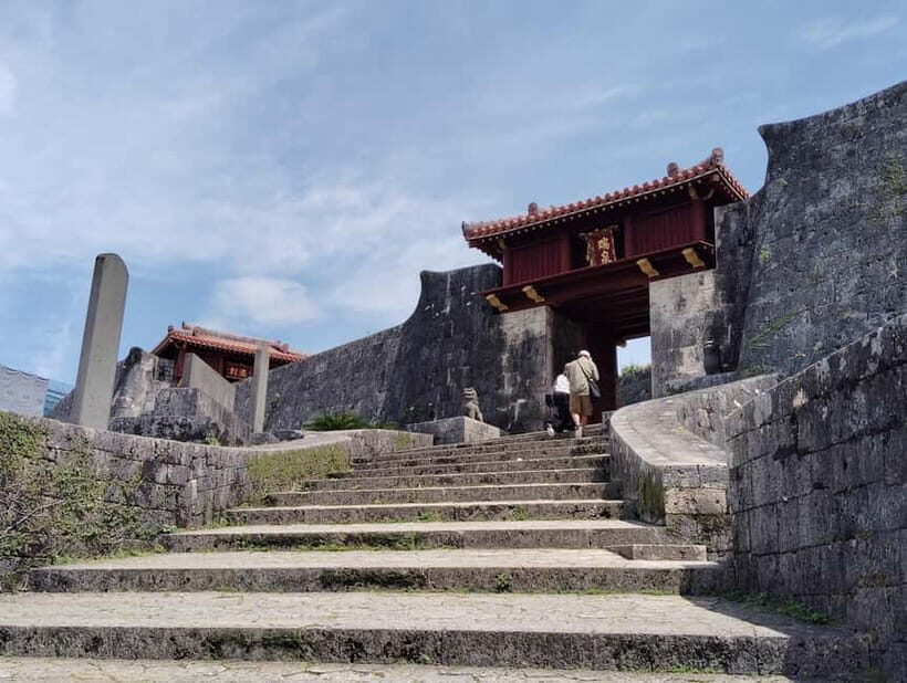Okinawa: Shurijo Castle & Tamaudun Guided Tour - UNESCO Site - Kinjo Stone-Paved Road: walking into daily life