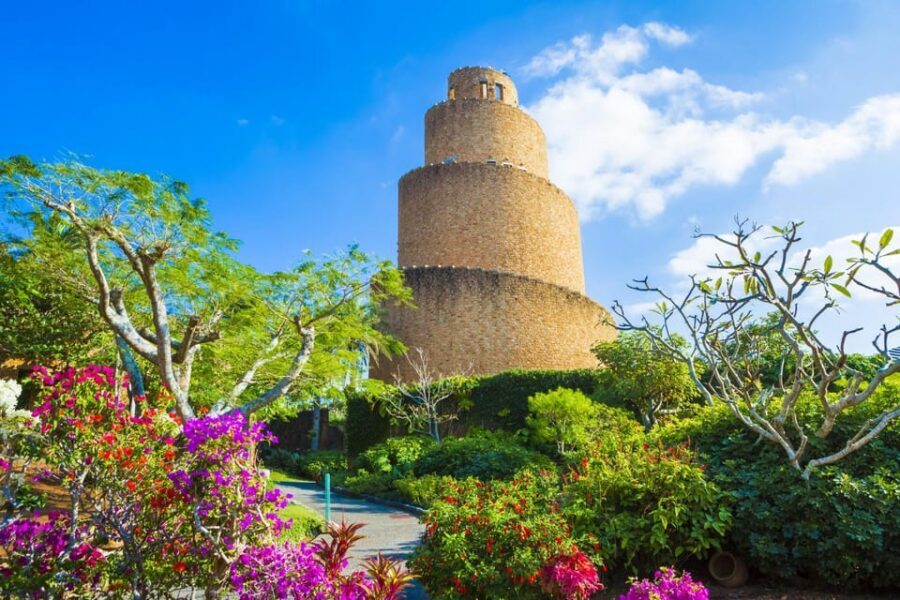 Okinawa: Tropical Dream , Ryukyu Mura, Banta Cafe Bus Tour - Lunch reality: the tour price won’t cover it