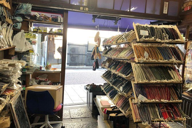 Old Town Tokyo: Shinagawa-Juku Walking Tour - Stop 5: Ebara Jinja Shrine, Rain Prayers, and the Meguro River