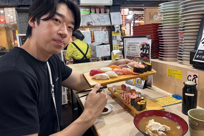 Omicho Market & Kanazawa Ramen Tasting Tour - Tastings and shopping tips that stop the guessing game
