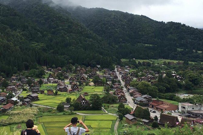 [One-day bus tour departing from Kanazawa Station] Shirakawa-go and Gokayama - Two World Heritage Villages Enjoyable Bus Tour - Key things I would not skip on this tour