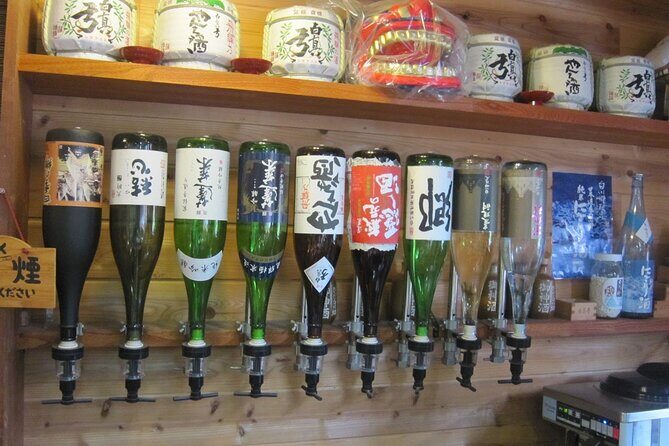[One-day bus tour departing from Kanazawa Station] Shirakawa-go and Gokayama - Two World Heritage Villages Enjoyable Bus Tour - Kanazawa Station pickup: starting on time with a real plan