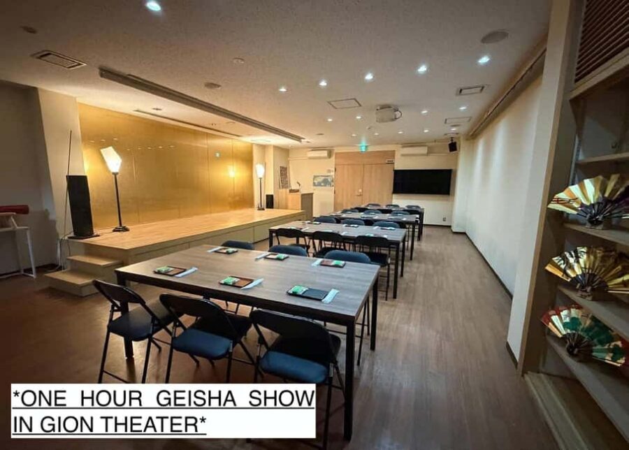 One Hour Geisha Show in Kyoto - The flow before the dances: tea, snacks, and a guided pace