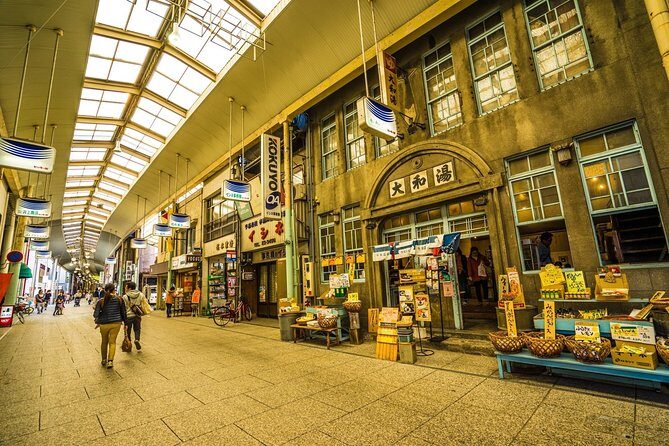 Onomichi Half-Day Private Trip with Government-Licensed Guide - What you’re really booking: guide, ticket, and the walking format