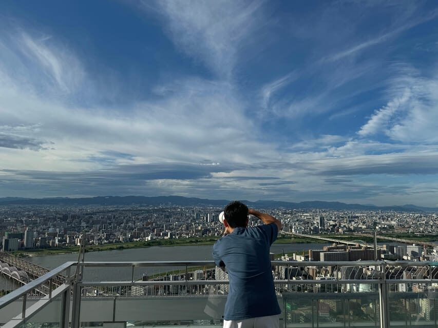 Osaka: 1-Day Guided Tour - Sky Bldg, Castle, Namba Shinsekai - Osaka Castle tower: more than a photo stop