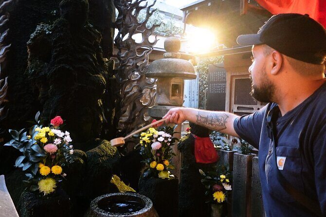 Osaka 4-Hour Walking Tour: Hotspots and Hidden Gems - Hōzenji Temple: Moss, Lantern Alleys, and a Calm Ending