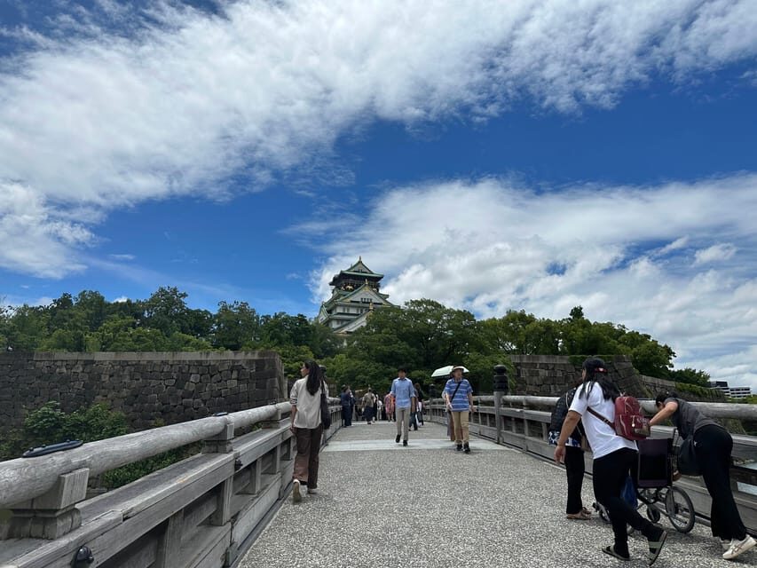 Osaka: A Private Guided Walking Tour of 5 Must-See Sights - Tsutenkaku in Shinsekai: the nostalgic send-off at street level