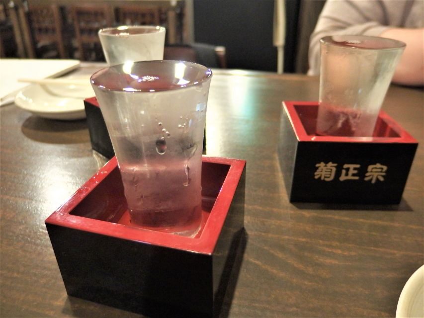 Osaka: Bar-Hopping Night Tour in Namba - Kushikatsu and the First Izakaya Pour