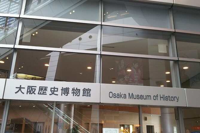 Osaka Castle & Dotonbori Lively One-Day Walking Tour - Stop 5: Kuromon Market—short time, smarter food choices