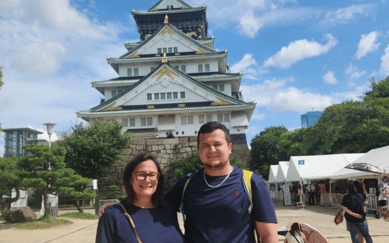 Osaka Castle Guided Tour - From the walk to the tower: how the guide keeps the story straight